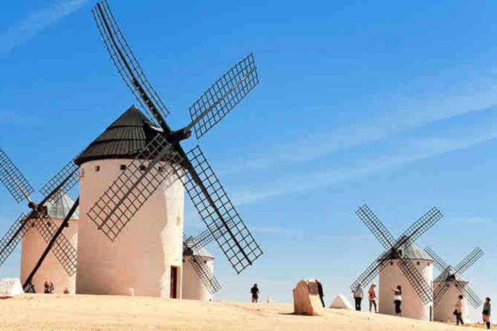 Apto. Singular En La Mancha Banco De Inversiones Argamasilla De Alba Екстер'єр фото